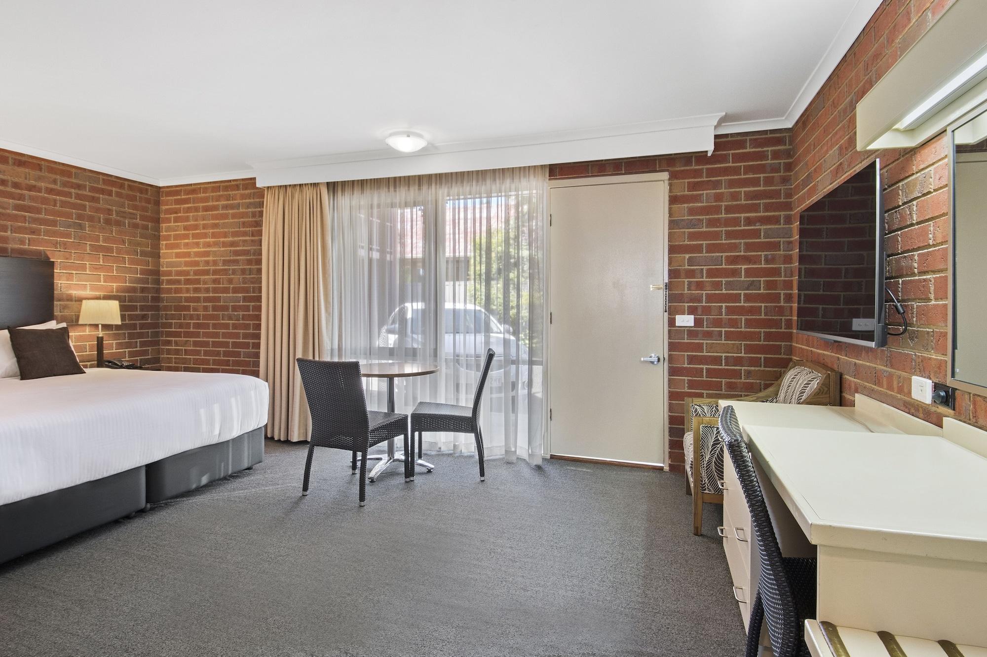 Burke And Wills Motor Inn Swan Hill Exterior photo