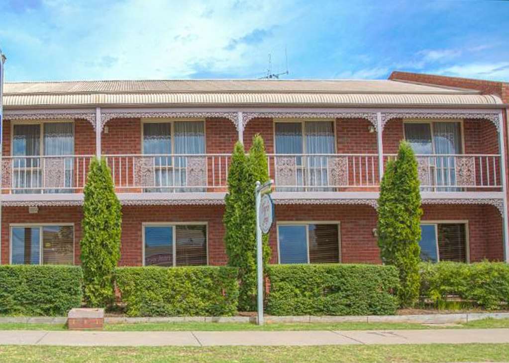 Burke And Wills Motor Inn Swan Hill Exterior photo