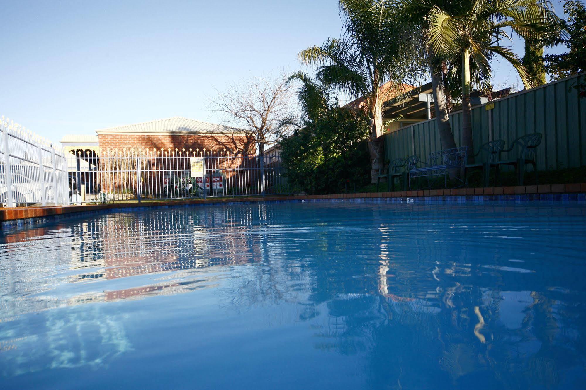 Burke And Wills Motor Inn Swan Hill Facilities photo