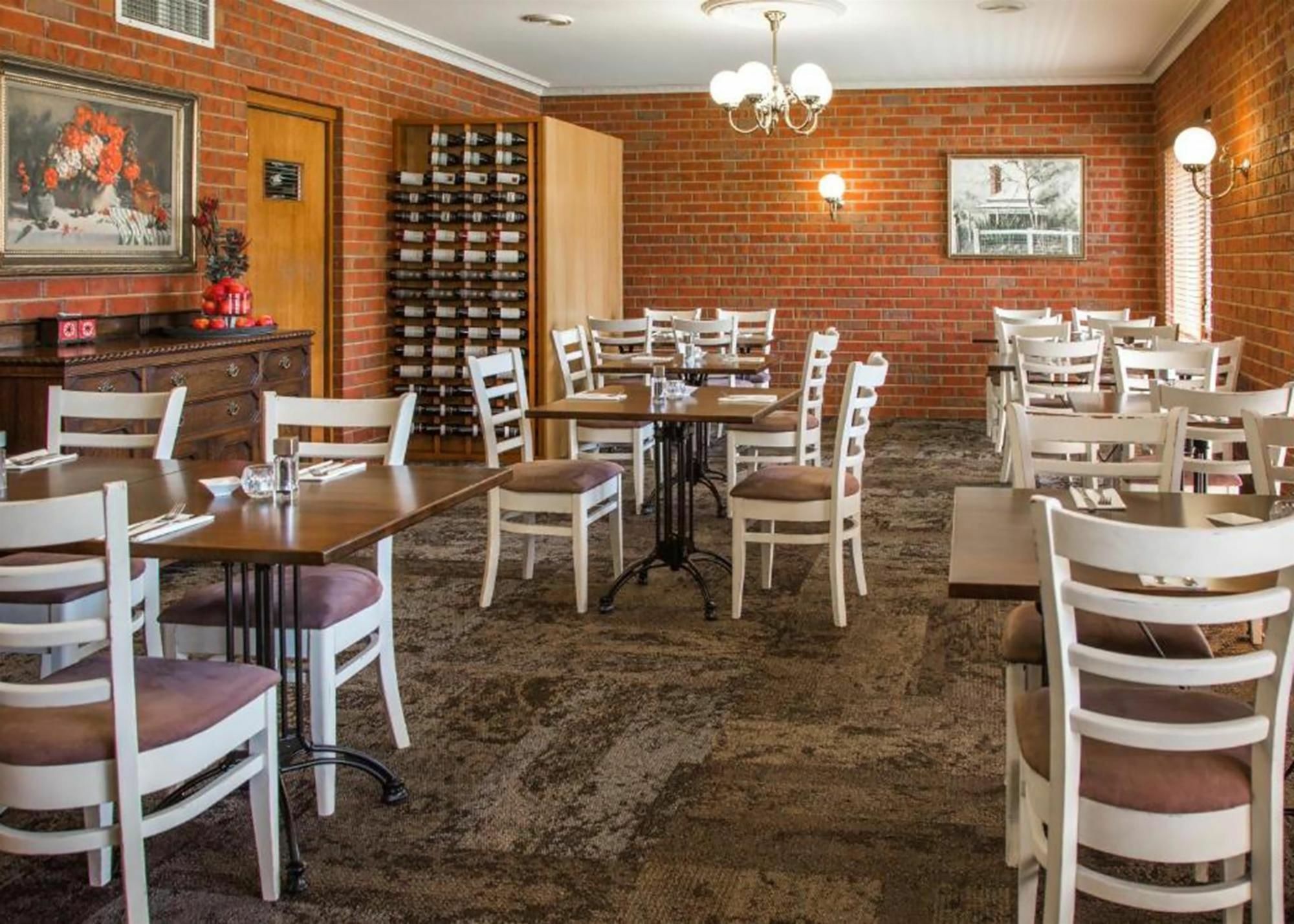 Burke And Wills Motor Inn Swan Hill Exterior photo